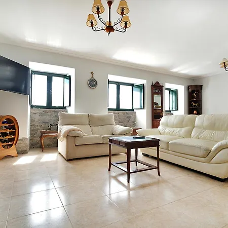 A Rochela - Con Jardin Y Ubicacion Estrategica *