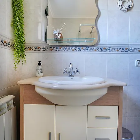 A Rochela - Con Jardin Y Ubicacion Estrategica *